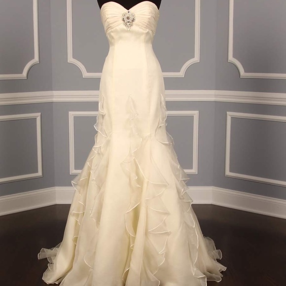 BRIDAL - Picture 1 of 4